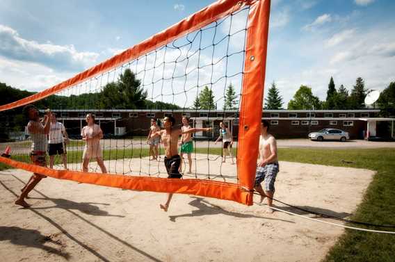 Volleyball at Plein Air Lanaudia vacations centre